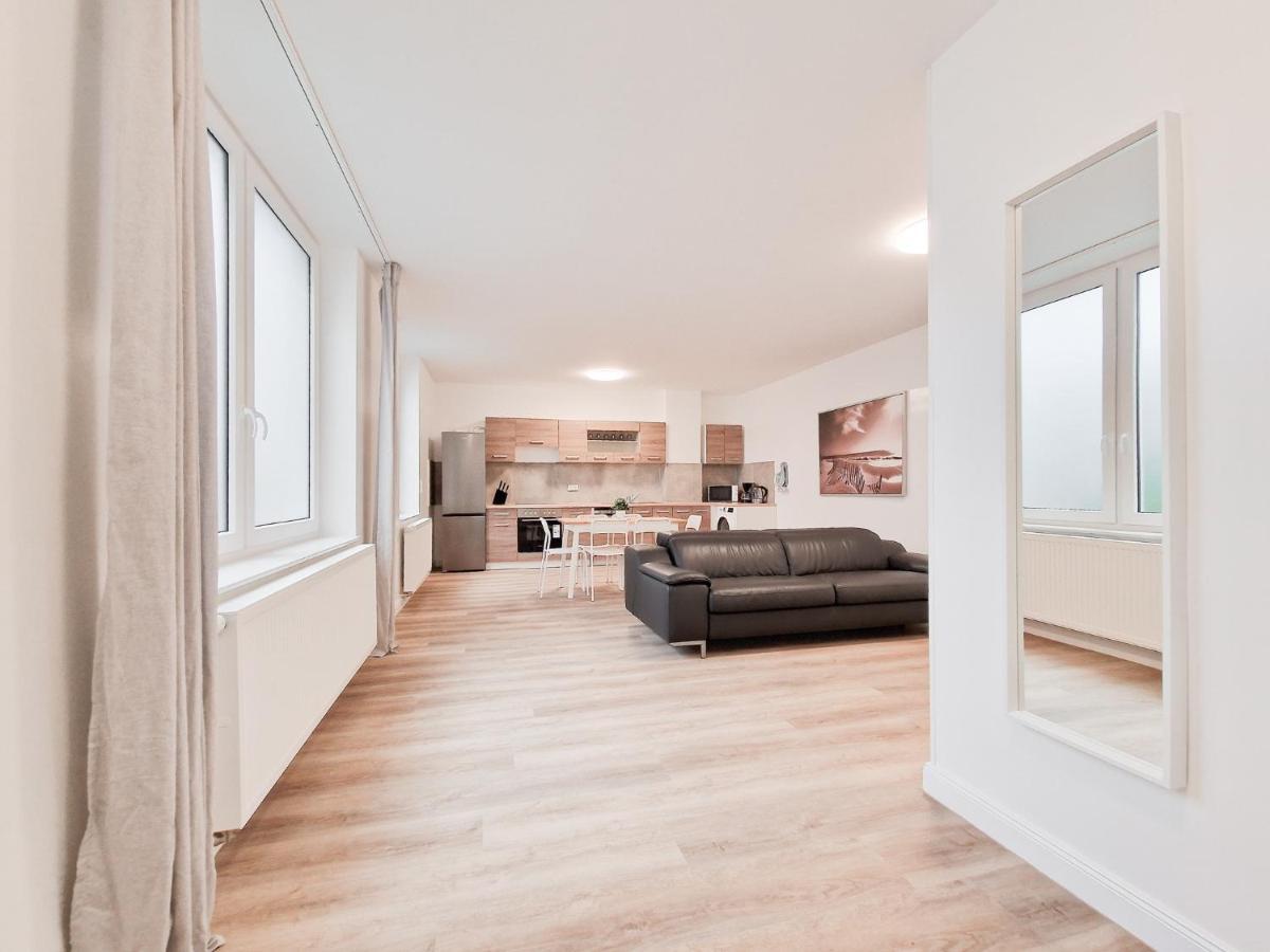 Raj Living - City Apartment With 3 Rooms - 15 Min Messe Dus & 10 Min Old Town Dus Düsseldorf Esterno foto